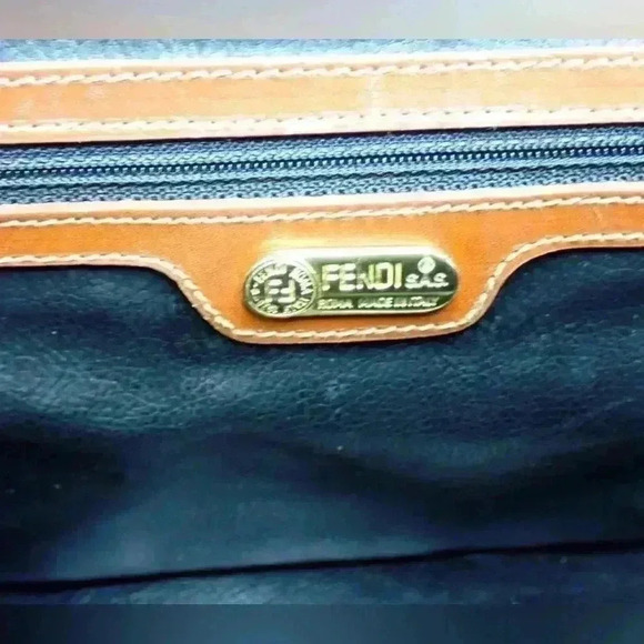 Authentic FENDI Pecan Top Handle Boston Bag Vintage handbag beautiful w/COA - Picture 17 of 17